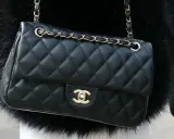 Gdzie kupić biżuterię Chanel, aby uniknąć podróbek i rozczarowań