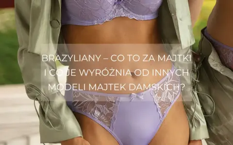 Delikatne, lawendowe braziliany z koronkowymi wstawkami, prezentujące się obok satynowego szlafroka.